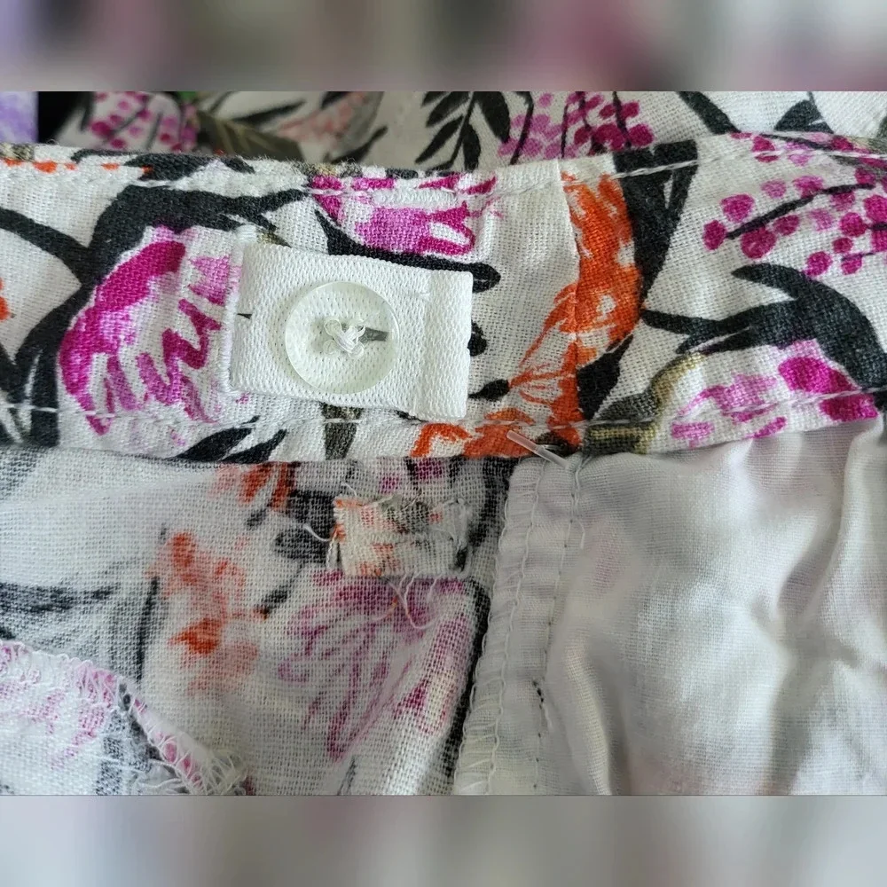 NWT Old Navy Girls Linen Blend Tropical Floral White Pink Green‎ Shorts Size 1